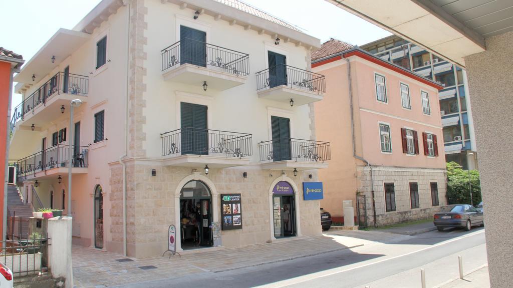 Filipa Apartment Kotor Eksteriør bilde